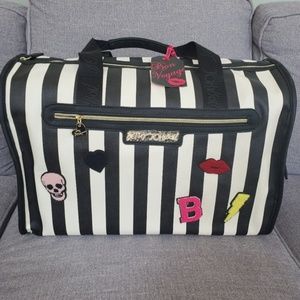 NWT Betsey Johnson Bon Voyage Weekender Bag